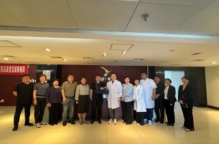 定州市人民醫(yī)院醫(yī)療團隊蒞臨燕達醫(yī)院借鑒學(xué)習(xí)新版評審標(biāo)準(zhǔn)下三甲日常管理工作
